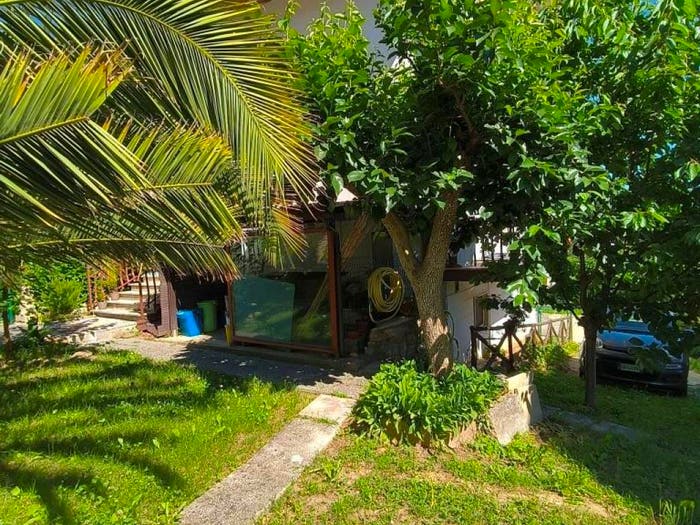 Casa con 6 locali in vendita in Via Iseo, Folignano