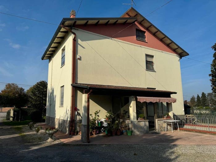 Casa con 5 locali in vendita in Montalbano, Ferrara