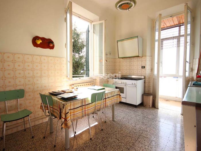 Casa con 6 locali in vendita in Viale Agostino Marti, Piazza Anfiteatro Torre Guinigi, Lucca