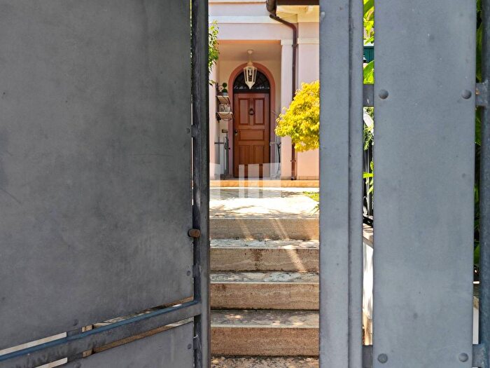 Casa quadrilocale in vendita in Mosciano Sant'Angelo