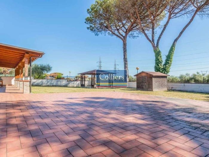Appartamento quadrilocale in vendita in Via del Fosso di Monte Oliviero, Valle Muricana, Roma