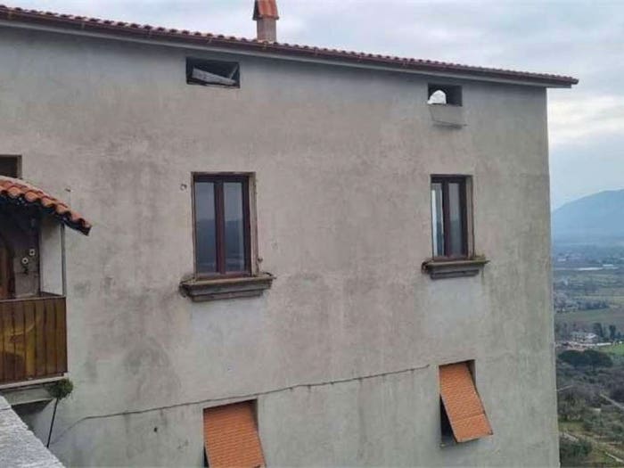 Appartamento con 6 locali in vendita in Via Roma, Presenzano