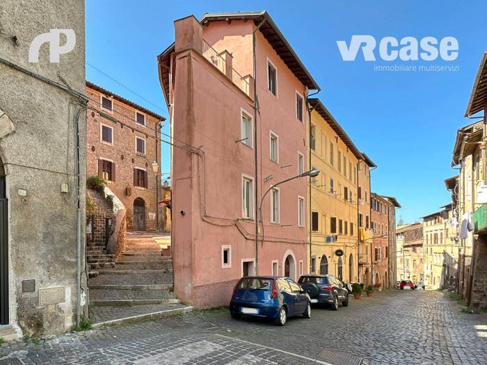 Appartamento trilocale in vendita in Via Santa Lucia, Centro, Cave