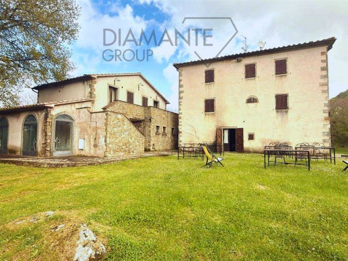 Casa con 6 locali in vendita in Centro, Arcidosso