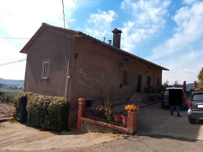 Casa con 5 locali in vendita in Corciano
