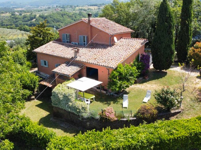 Casa con 6 locali in vendita in Vocabolo Sant'Egidio, Torri in Sabina