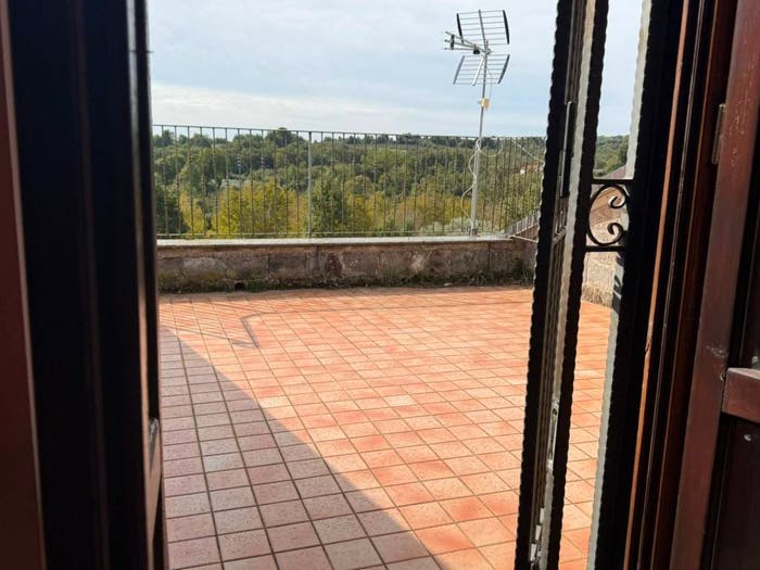 Casa con 6 locali in vendita in Strada Comunale La Chiusa, Caianello