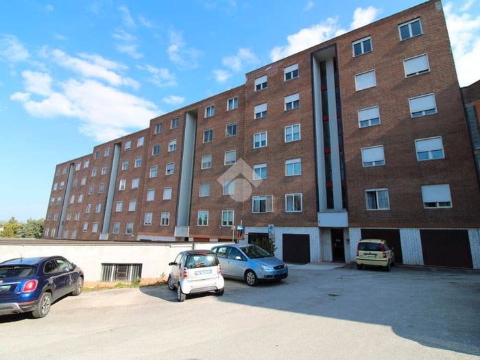 Appartamento quadrilocale in vendita in Via Sicilia, Colle dell'Orso, Campobasso