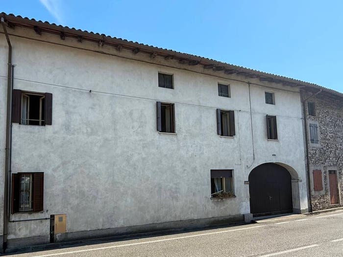 Casa con 5 locali in vendita in Via Udine, Centro, Dignano