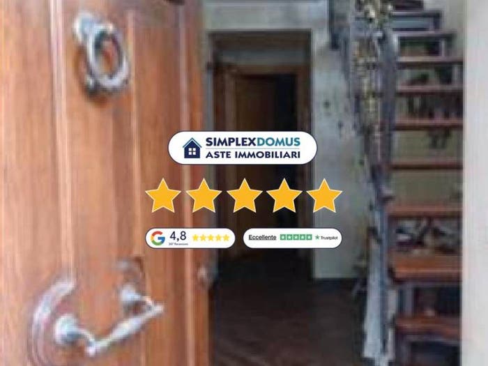 Appartamento con 6 locali in vendita in Via Trento, Centro, Monforte San Giorgio