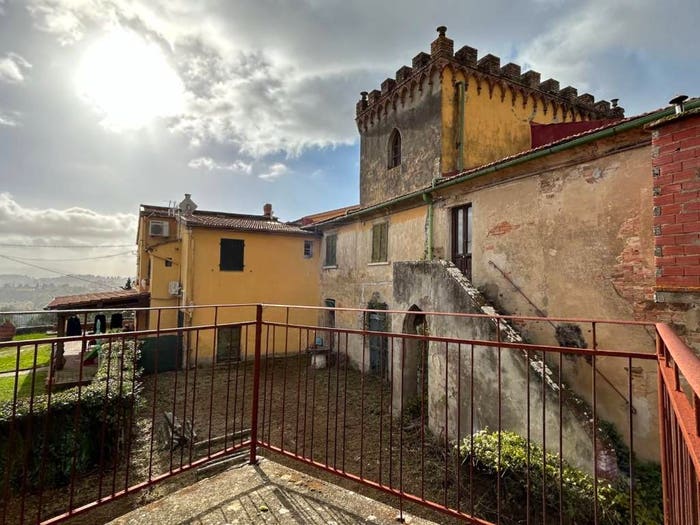 Casa con 6 locali in vendita in Centro, Peccioli