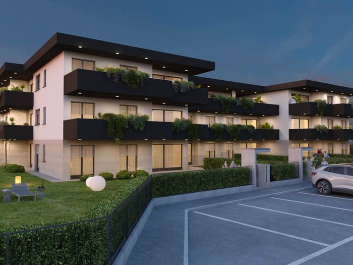 Casa quadrilocale in vendita in Circonvallazione Leuceriano, Canovine, Bergamo