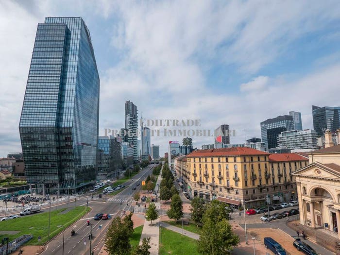 Appartamento con 6 locali in vendita in Piazza della Repubblica, Repubblica, Milano