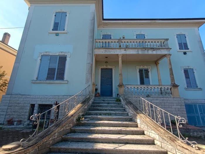 Casa con 6 locali in vendita in Via Giovan Battista Pergolesi, Lido, Fano