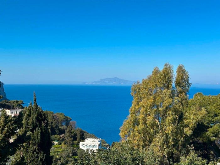 Appartamento con 5 locali in vendita in Via Tiberio, Centro, Capri