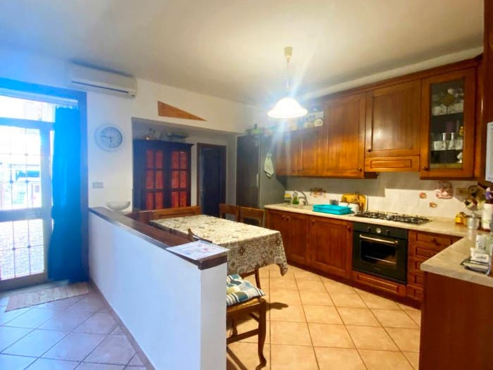Casa con 5 locali in vendita in Via Po, Centro, Goro