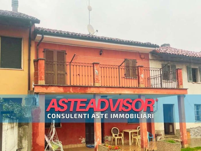 Casa con 6 locali in vendita in Frazione Bordoni, Castello di Annone