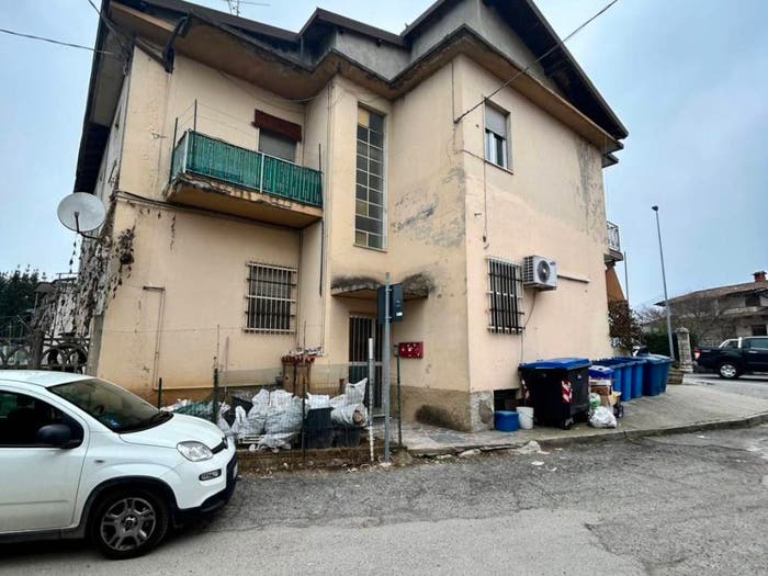 Casa con 6 locali in vendita in Largo Torrazza, Carobbio, Carobbio degli Angeli