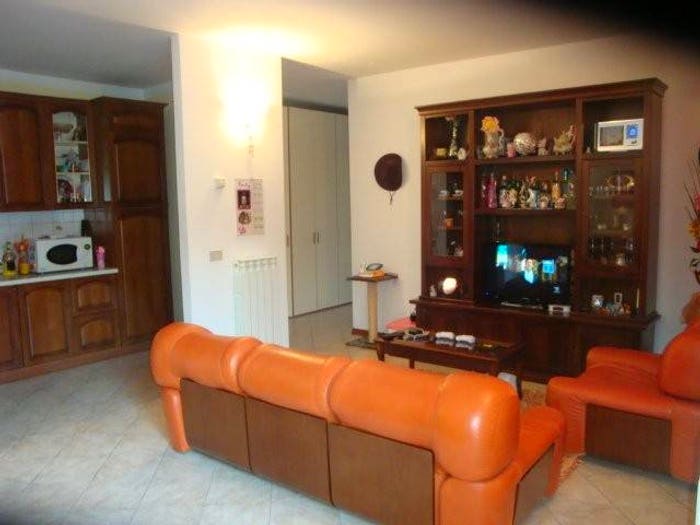 Appartamento trilocale in vendita in Viale S Gemignano, Ponte a Moriano, Lucca
