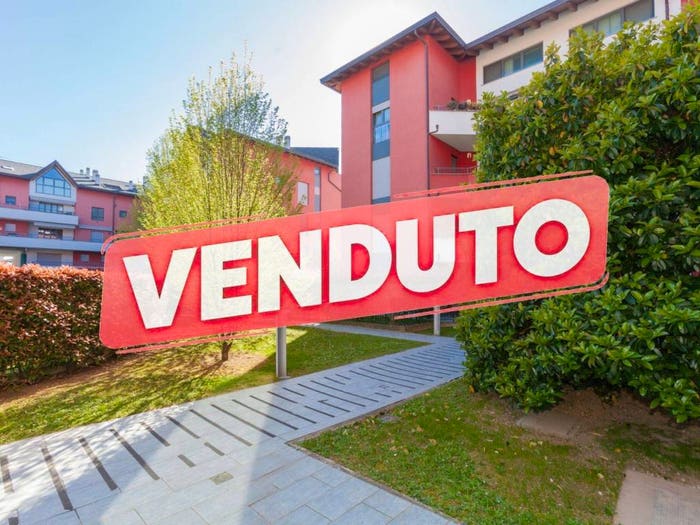 Appartamento trilocale in vendita in Via Privata dei Frassini, Flora, Legnano