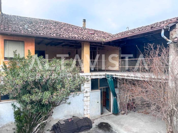 Casa con 6 locali in vendita in Via Bonfadini, Centro, Nuvolera