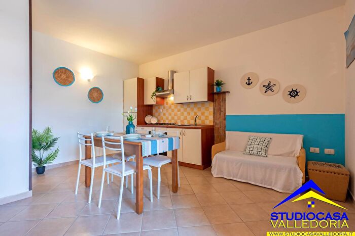 Appartamento trilocale in vendita in Via Nuoro, Valledoria