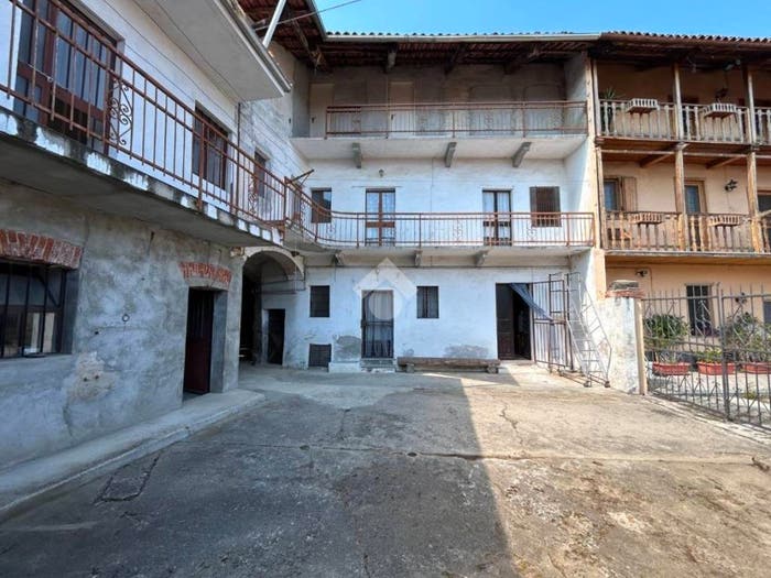Casa con 5 locali in vendita in Via Arduino, Borgomasino