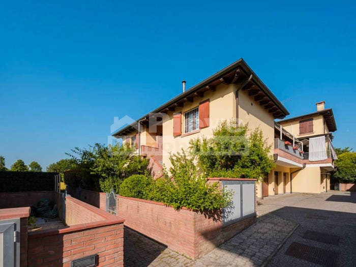 Appartamento trilocale in vendita in Via Spettoli, Corporeno, Cento