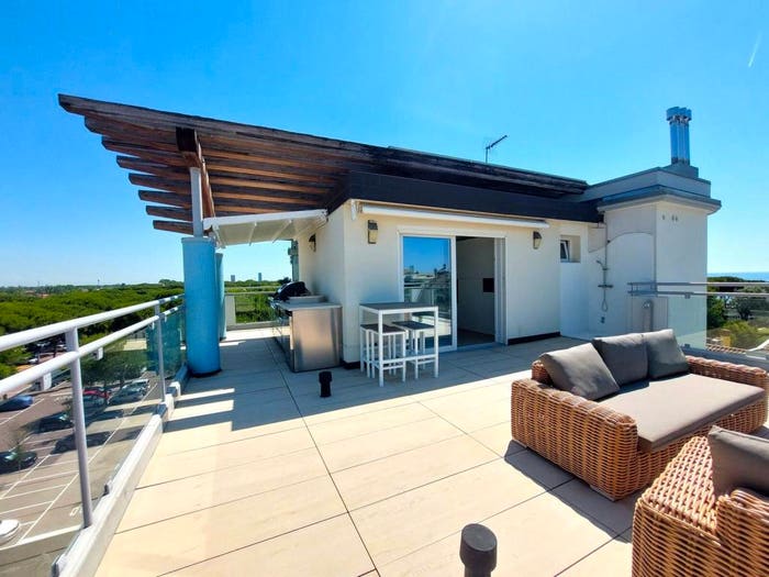 Casa quadrilocale in vendita in Via Galileo Galilei, Pineta, Jesolo