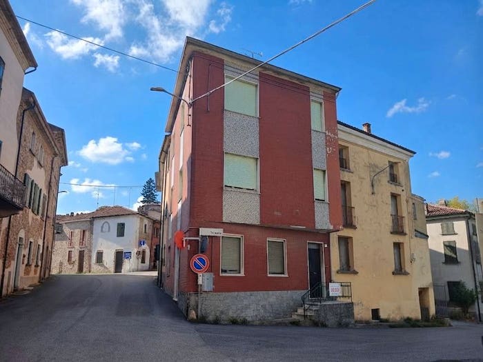 Casa con 5 locali in vendita in Via Trieste, Centro, Montalto Pavese