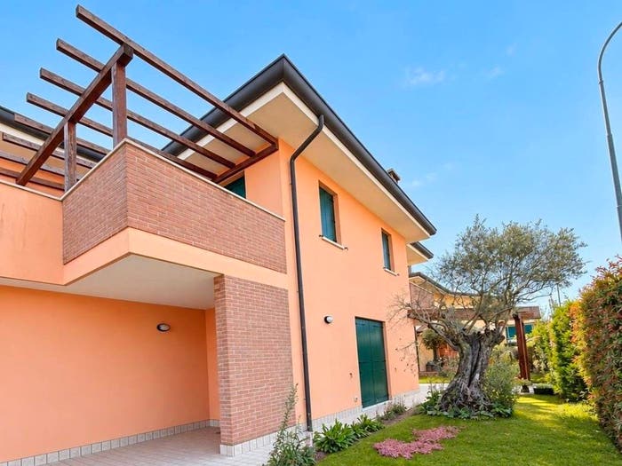 Casa quadrilocale in vendita in Via Riviera del Brenta, Fiesso d'Artico