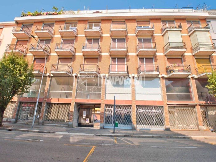 Appartamento trilocale in vendita in Viale Alessandro Volta, San Paolo, Novara