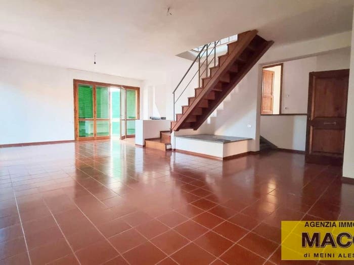 Casa con 6 locali in vendita in Centro, Ponsacco