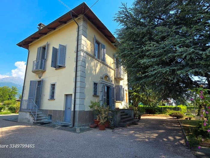 Casa con 6 locali in vendita in Via G Massola, Centro, Valperga