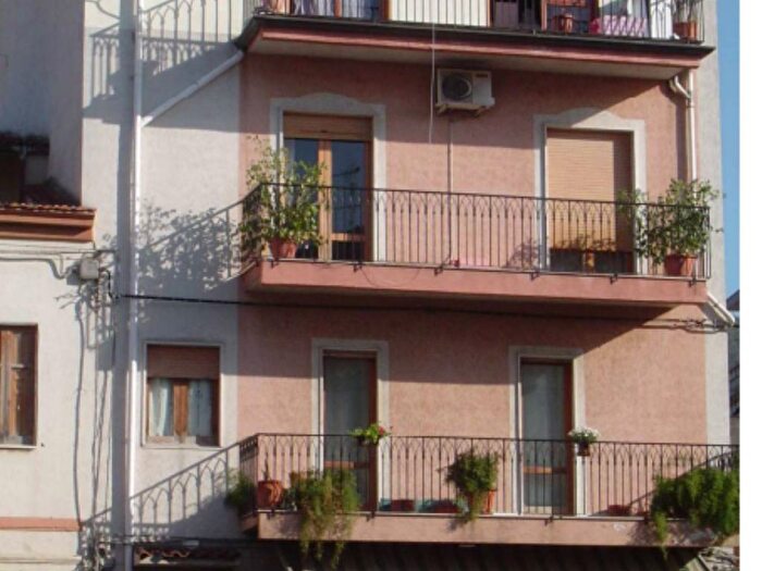 Appartamento bilocale in vendita in Via Medici, Centro, Sant'Agata di Militello