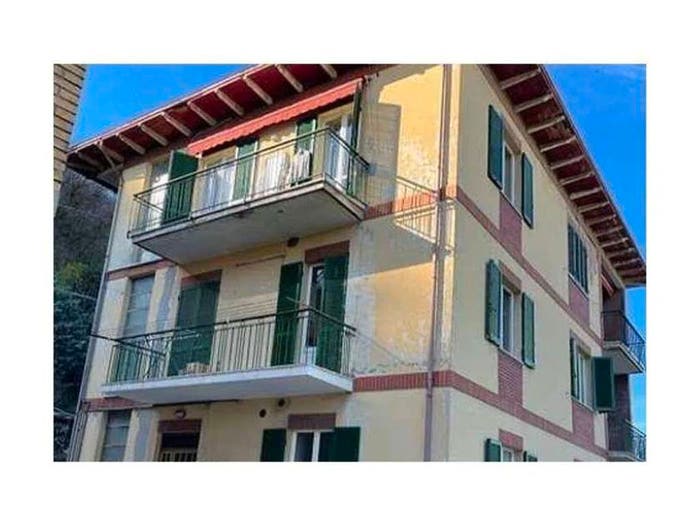 Appartamento con 5 locali in vendita in Via Sant'Agostino, Centro, Fermignano