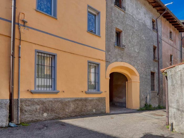 Casa con 5 locali in vendita in Via Antonini, Centro, Lavena Ponte Tresa