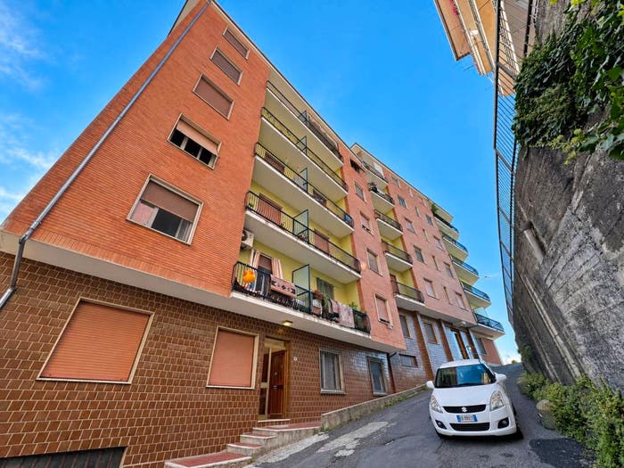 Appartamento quadrilocale in vendita in Strada Moirano, Acqui Terme