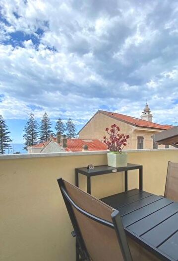 Casa quadrilocale in vendita in Via Vittorio Emanuele II, Centro, Bordighera