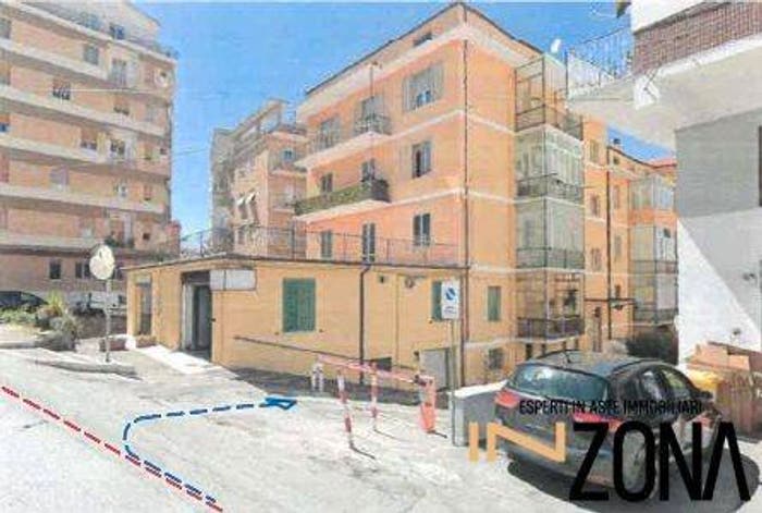 Appartamento quadrilocale in vendita in Via Madonna degli Angeli, Chieti Città, Chieti