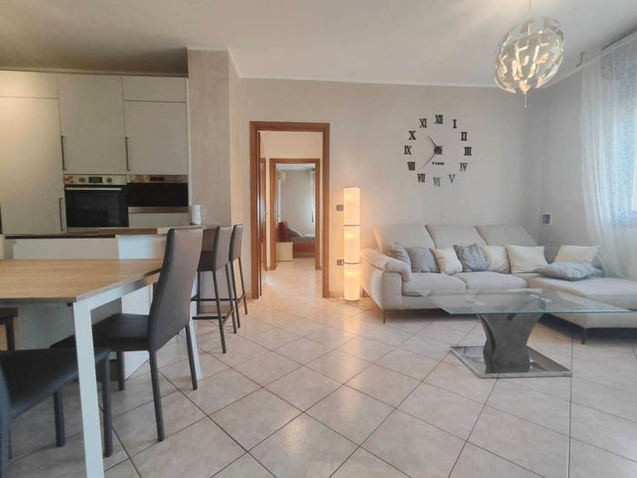 Appartamento trilocale in vendita in Via Giovanni Cimabue, Cento Paese, Cento