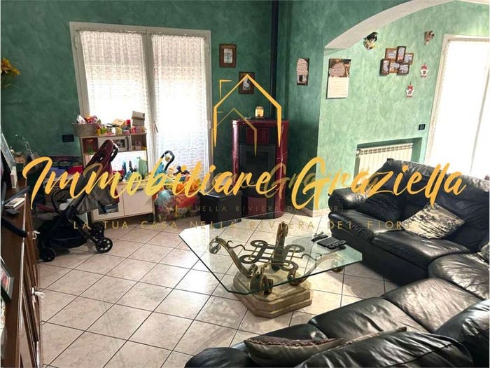 Appartamento trilocale in vendita in Centro, Camporosso