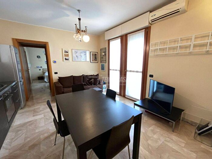 Appartamento bilocale in vendita in Via Giovanni Gandini, Fanfani, Lodi