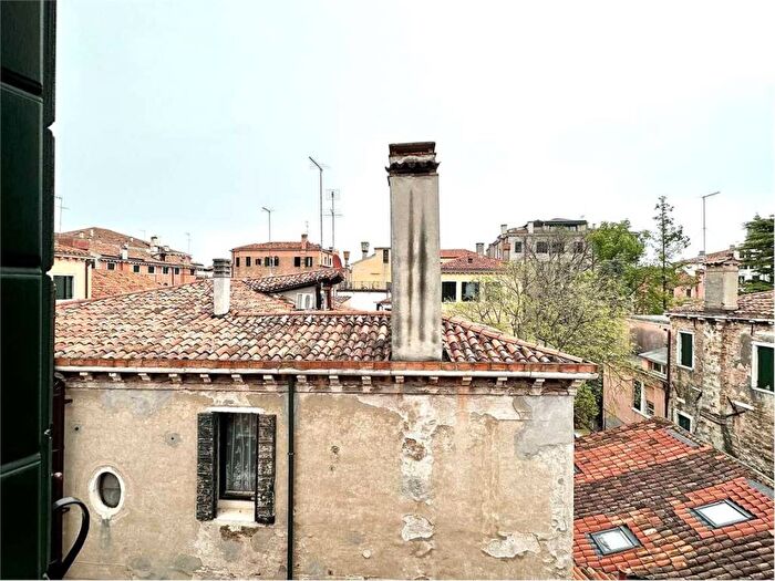 Appartamento bilocale in vendita in Toletta, Dorso Duro San Barnaba, Venezia