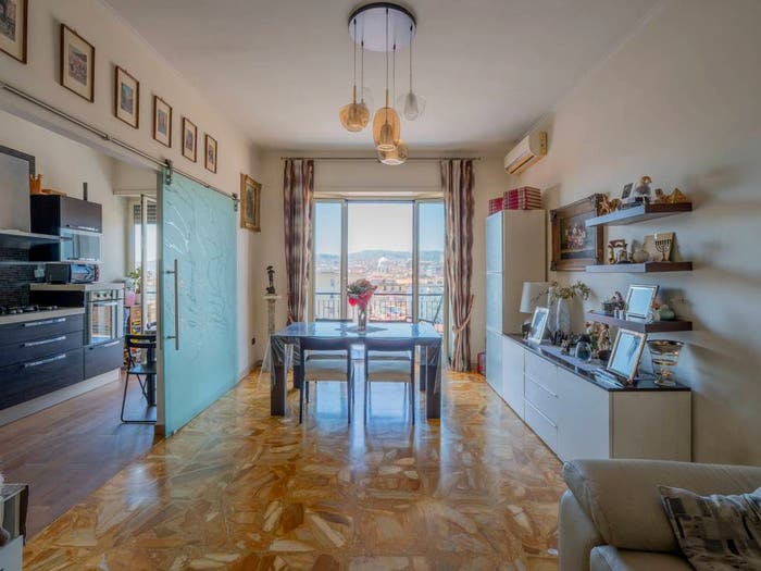 Appartamento trilocale in vendita in Via San Cosmo Fuori Porta Nolana, Garibaldi Ferrovia, Napoli
