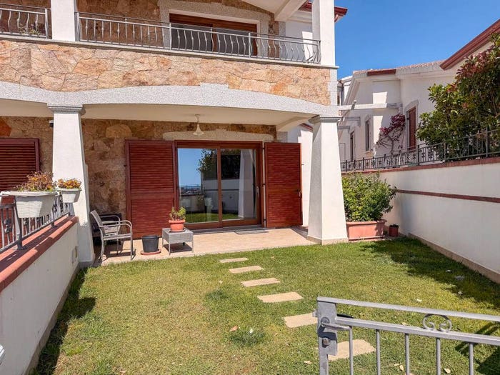 Appartamento quadrilocale in vendita in Via Santa Giusta, Siniscola