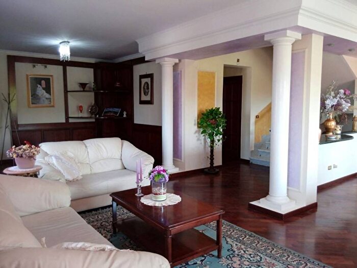 Casa con 6 locali in vendita in Tuoro, Caserta