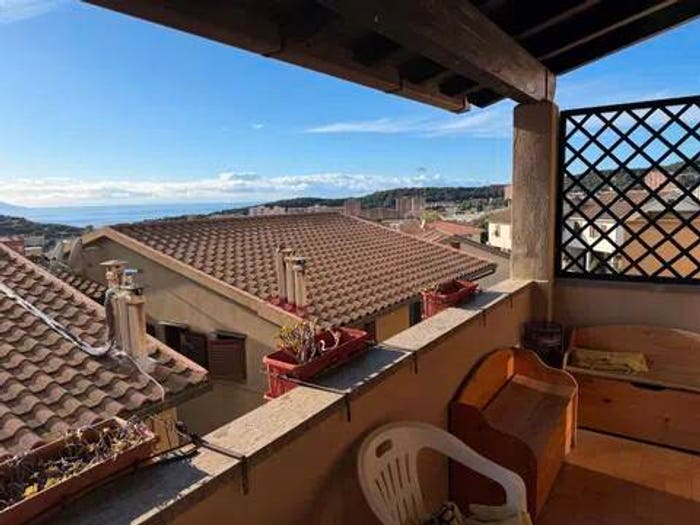 Appartamento con 6 locali in vendita in Centro, Piombino