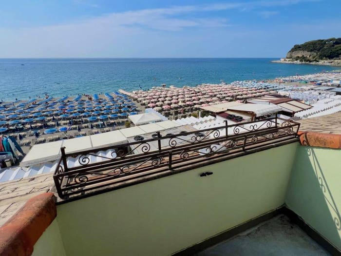 Appartamento quadrilocale in vendita in Via Consolazione, Celle Ligure Pecorile, Celle Ligure