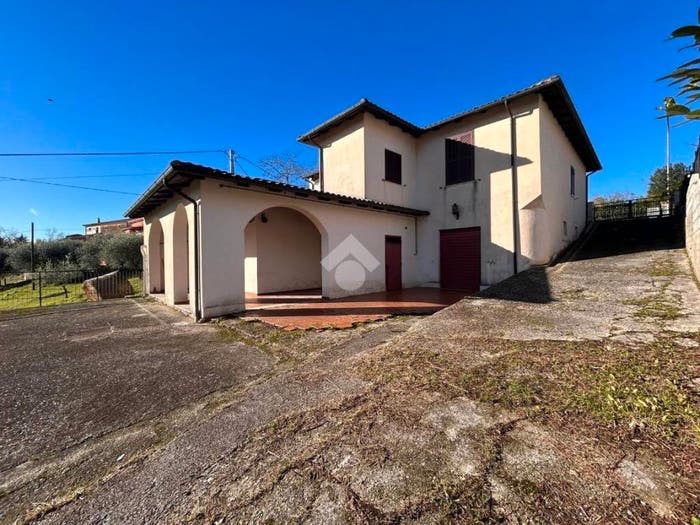 Casa con 5 locali in vendita in Via Le Caselle, Le Caselle, Settefrati